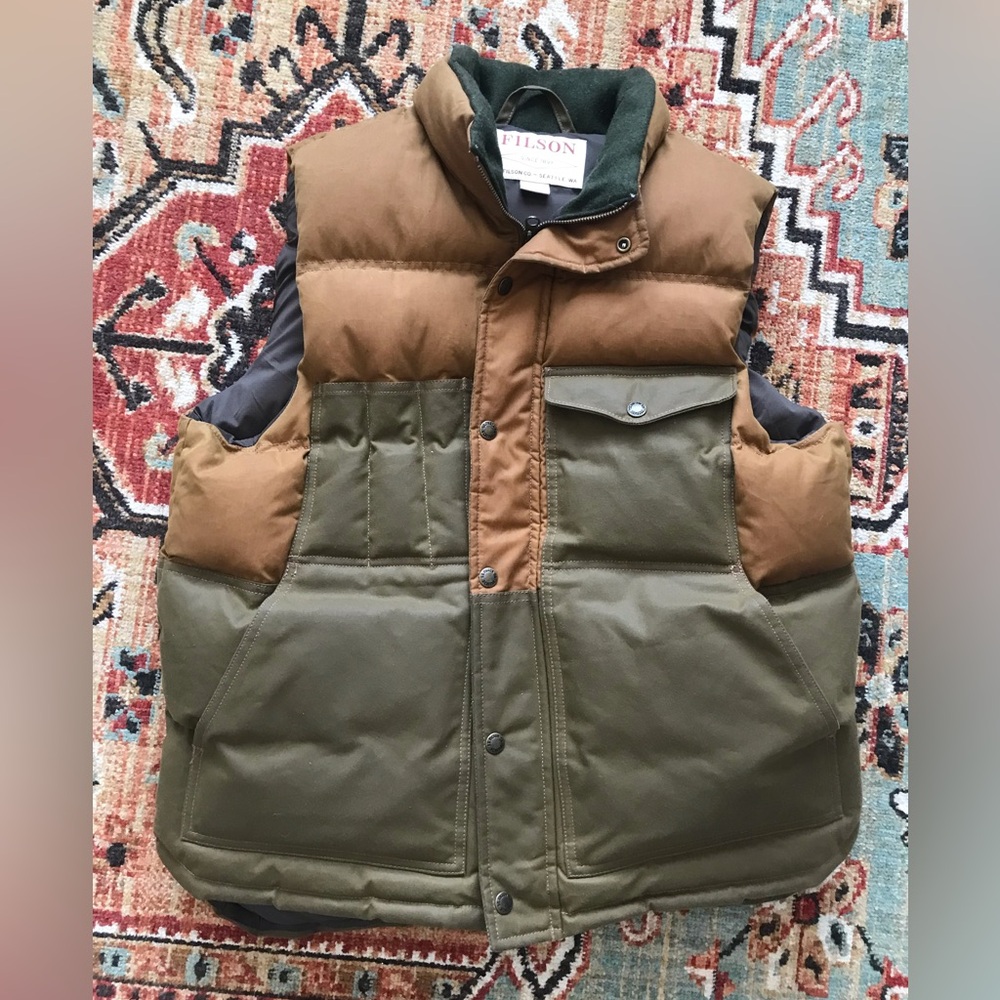 Filson Down Cruiser Vest, size medium (fits like large)